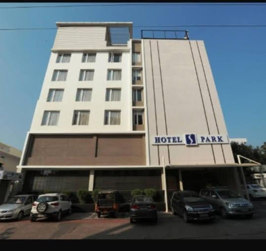 Hotel-S-Park Khammam Exteriér fotografie