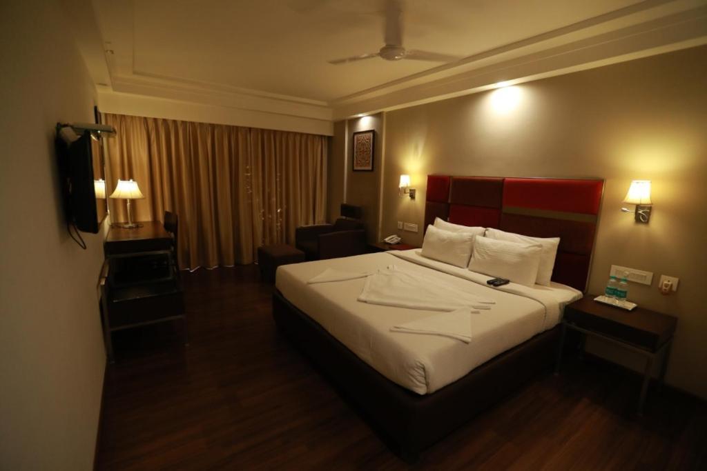 Hotel-S-Park Khammam Exteriér fotografie